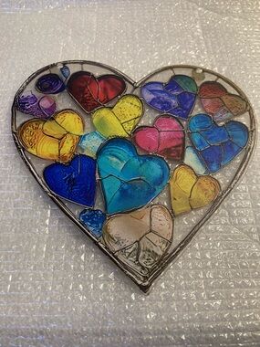 NWOT - 2D Flat Acrylic Hanging Rainbow Heart Sun Catcher & Gold Rope - Sz M